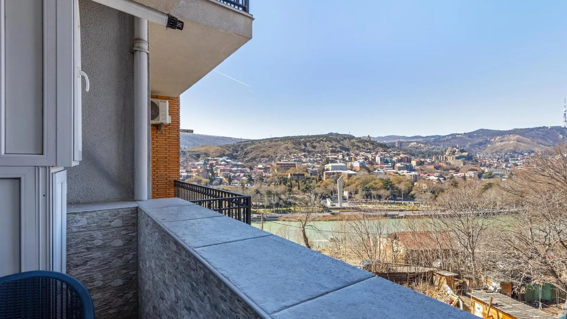 Modern Three-Bedroom Apartment In Avlabari With Amazing Views Tiflis Gürcistan